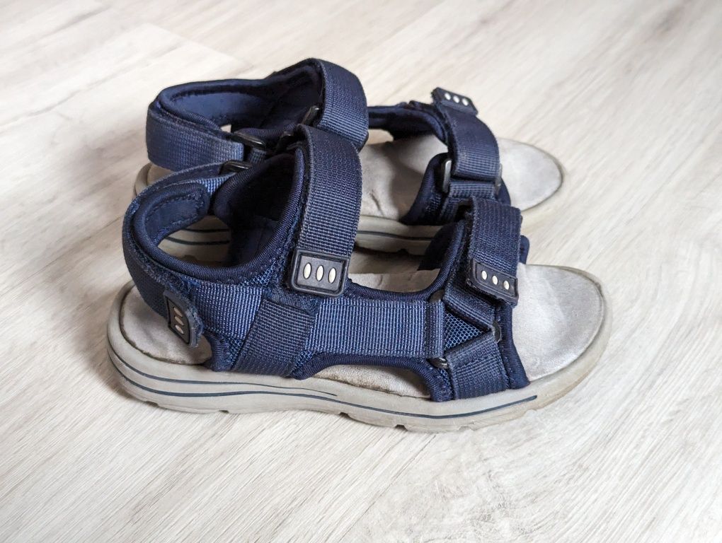 Обувь для мальчика (29 размер)
