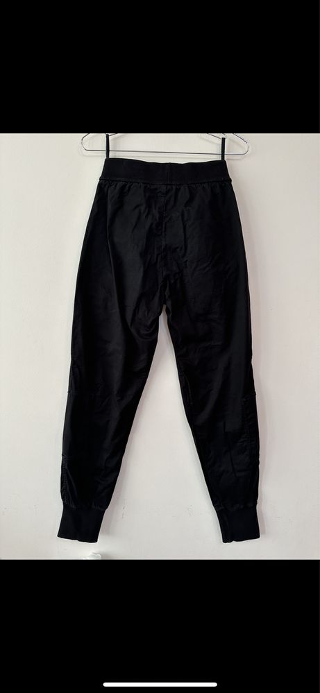 pantaloni vagabond