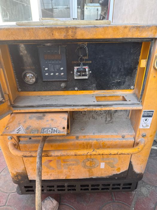 движок генератор сотилади