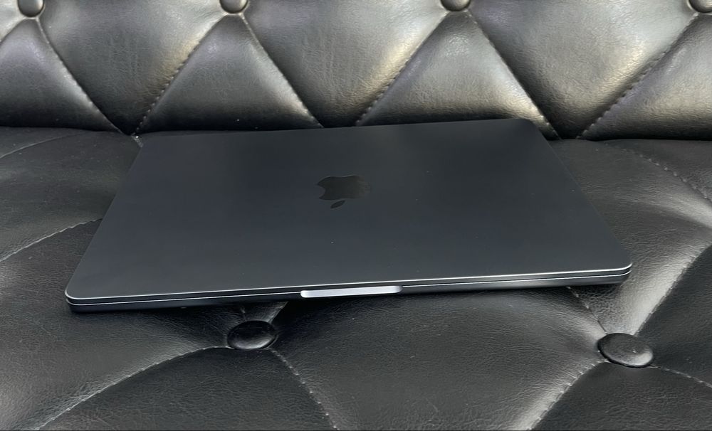 Apple MacBook Air M3 24/512GB 2014 идеально почти новый