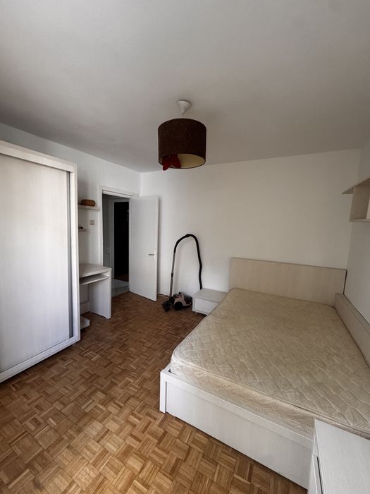 Inchiriez apart 2 camere str Marchian (vis a vis de spitalul judetean)