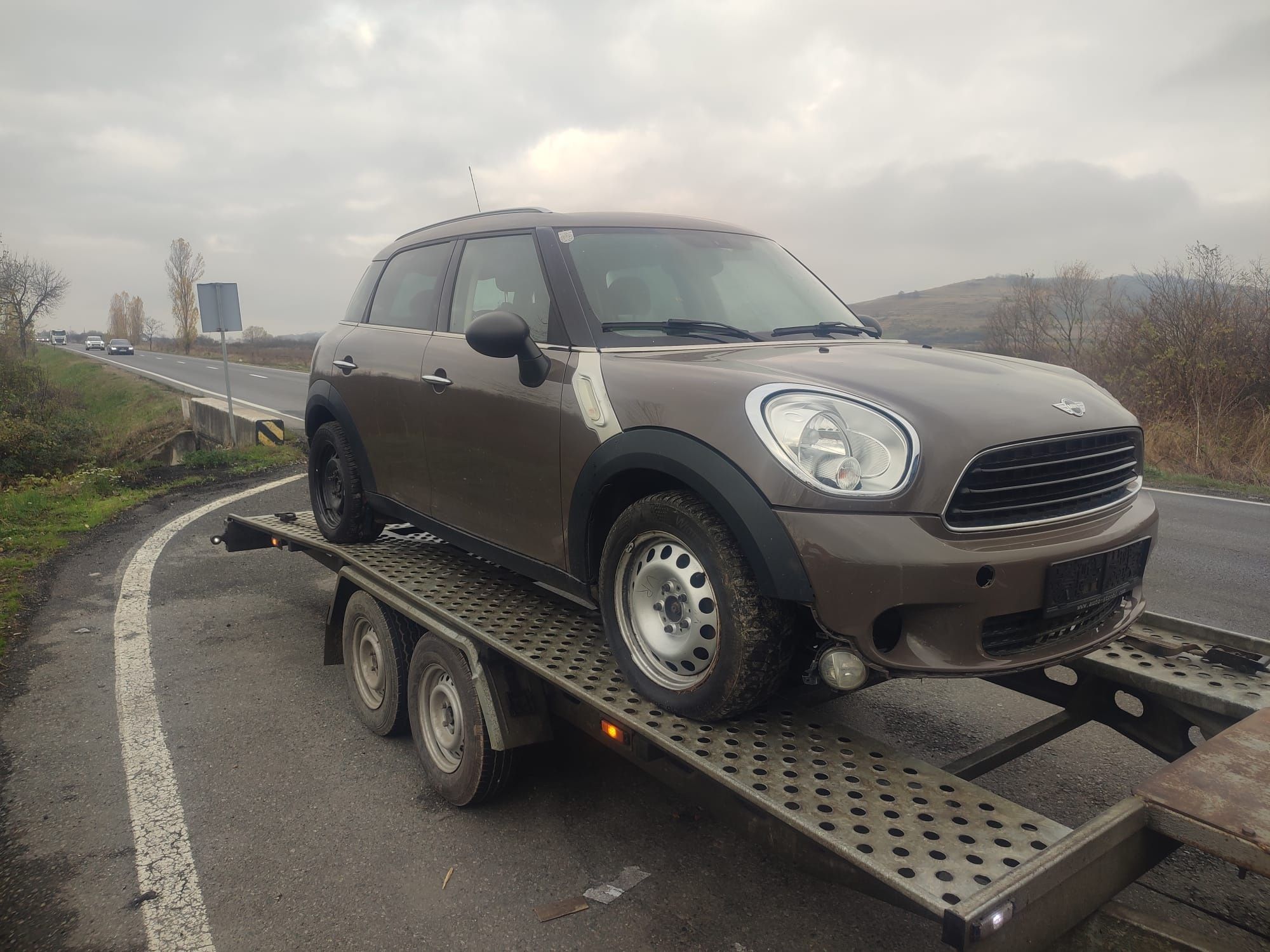 Dezmembrez Mini Countryman 1.6 diesel