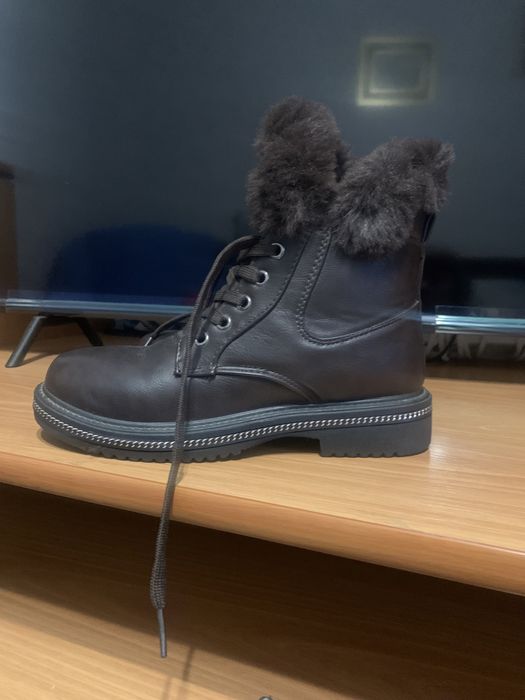 Ботинки зимние. Женские .