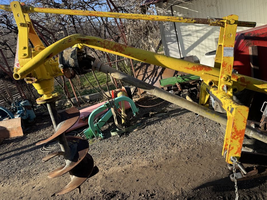 Sfredel burghiu foreza gropi pamant