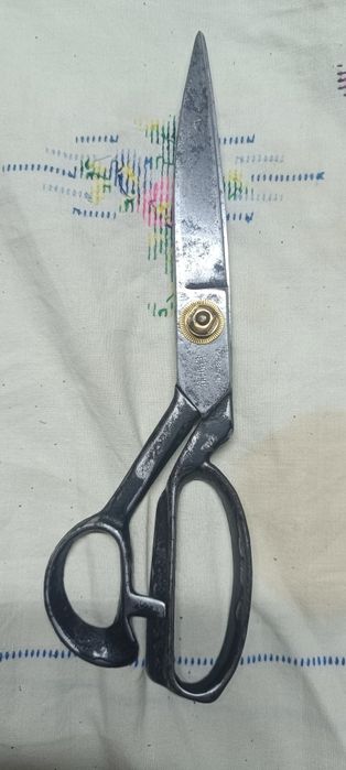 Foarfeca veche,fabricatia Japonia,stantata