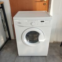 Masina de spălat rufe Whirlpool  / 550 lei.
