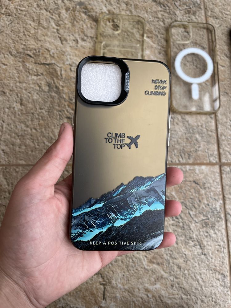 Калъфи за iphone 13