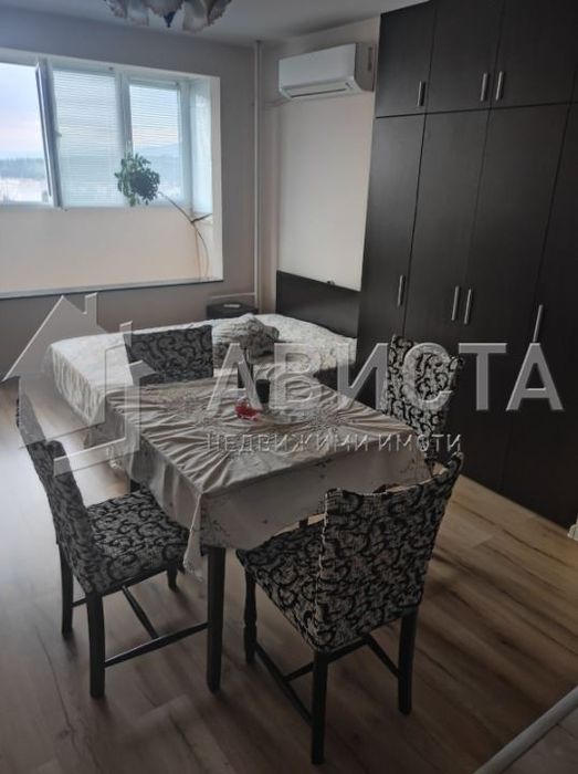 Дава се под наем Едностаен апартамент в София, Люлин 4 - 43 кв.м за 306 € - Снимка #1