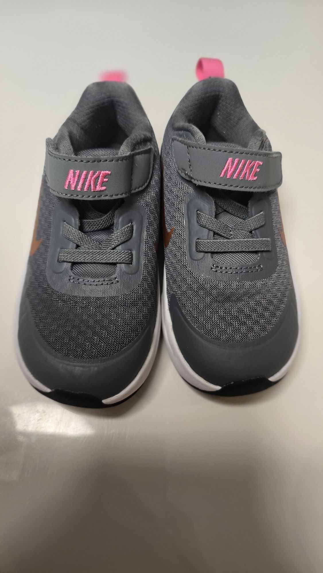 Маратонки nike 25 номер