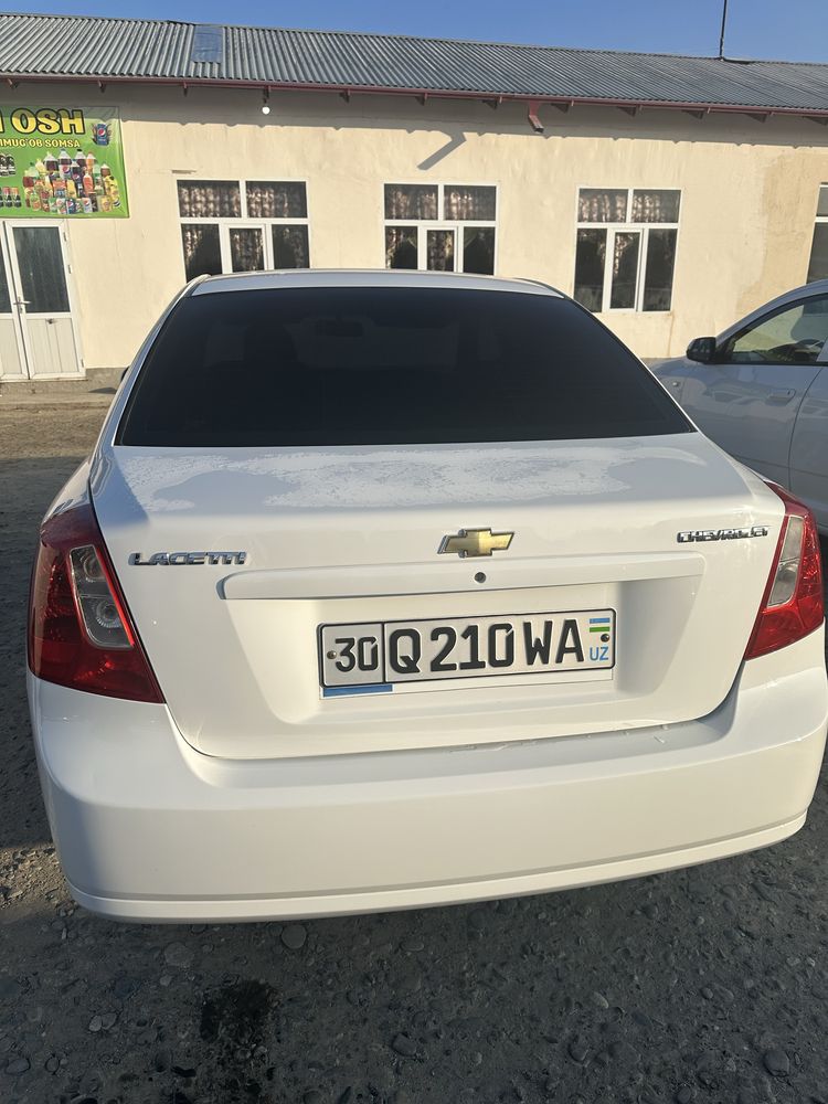Продается Laсetti в хоршем состоянии