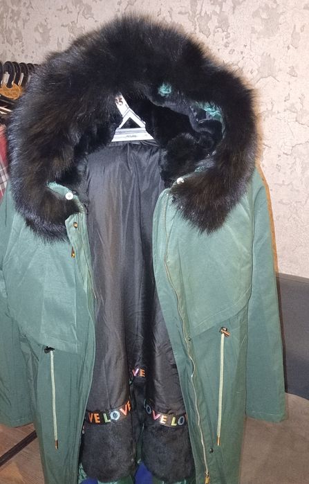 Продам Парку новая