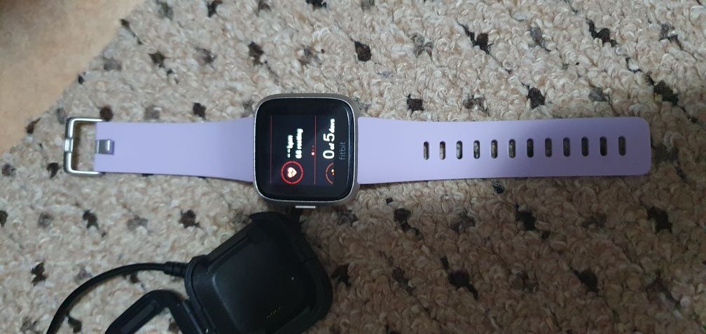 Smart watch fitbit versa lite aluminiu