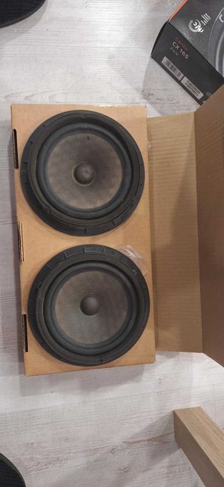 Тонколони Suzuki Swift