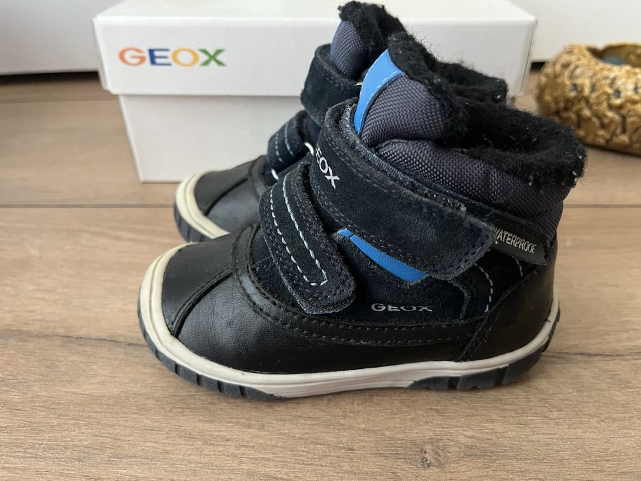 Детски обувки Geox 22 номер