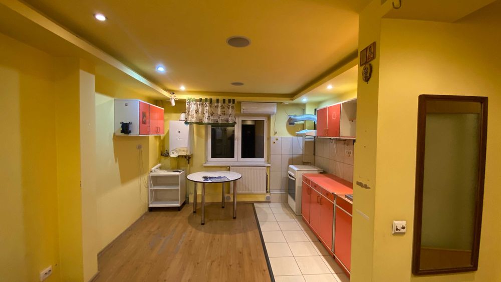 NERVA TRAIAN - PROPRIETAR etaj 1/8 – 60,4 mp, decomandat – 169.000 €