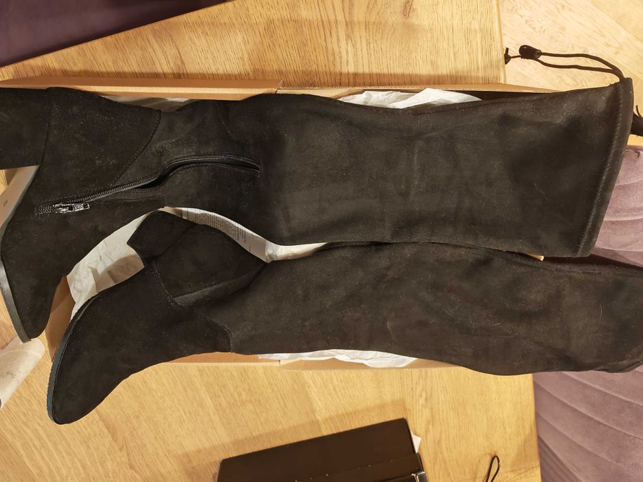 Cizme Mandinii piele intoarsa marimea 37 doar predare Bucuresti