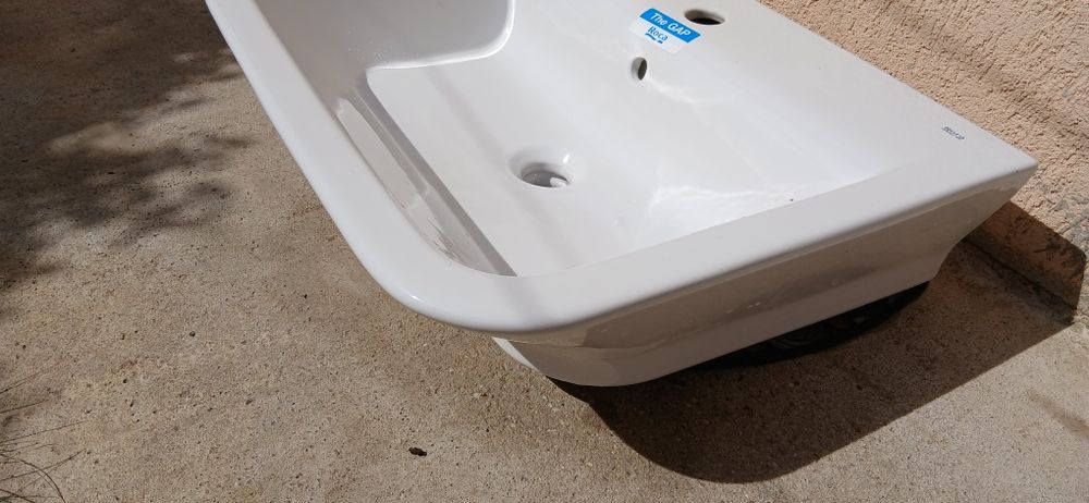 Vand chiuveta Roca  noua