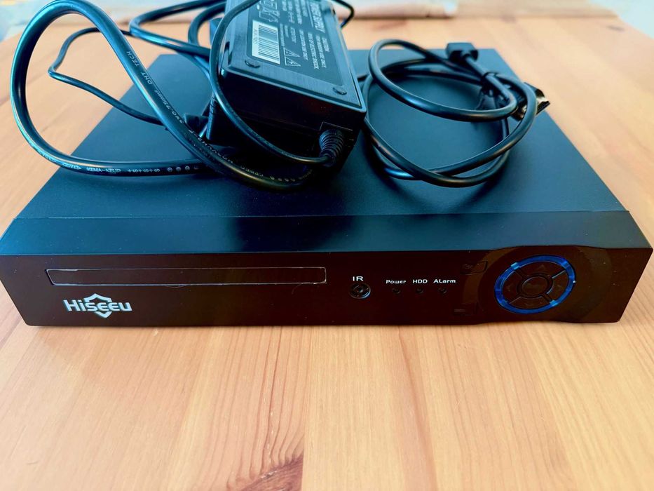 NVR / DVR Hiseeu H5NVR P4 PoE 4 canale H265 4MP + accesorii complete