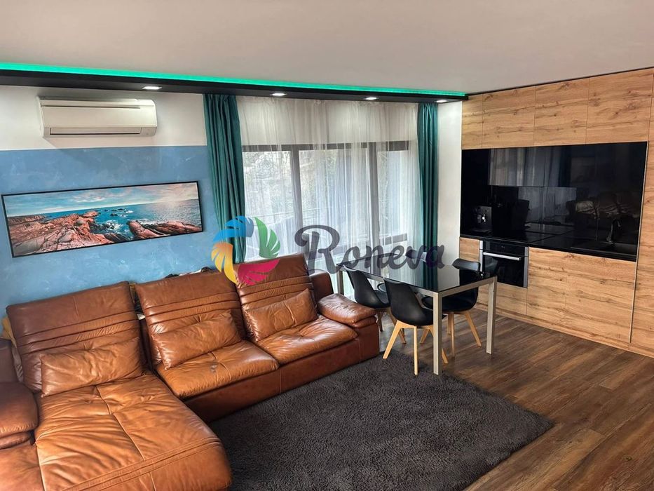 Тристаен луксозен апартамент Пчелина!