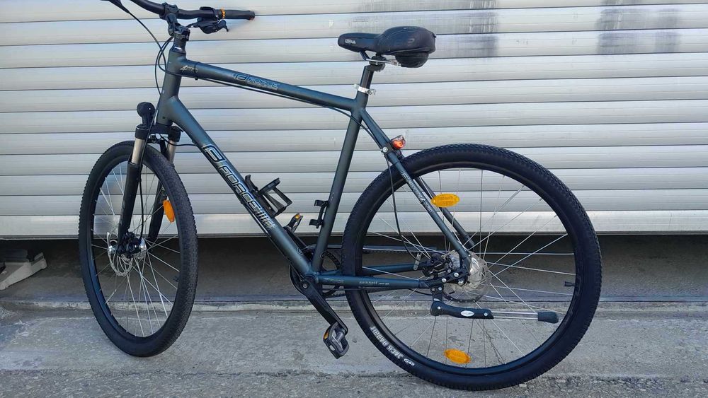 Vehicol cu transmisie pe curea