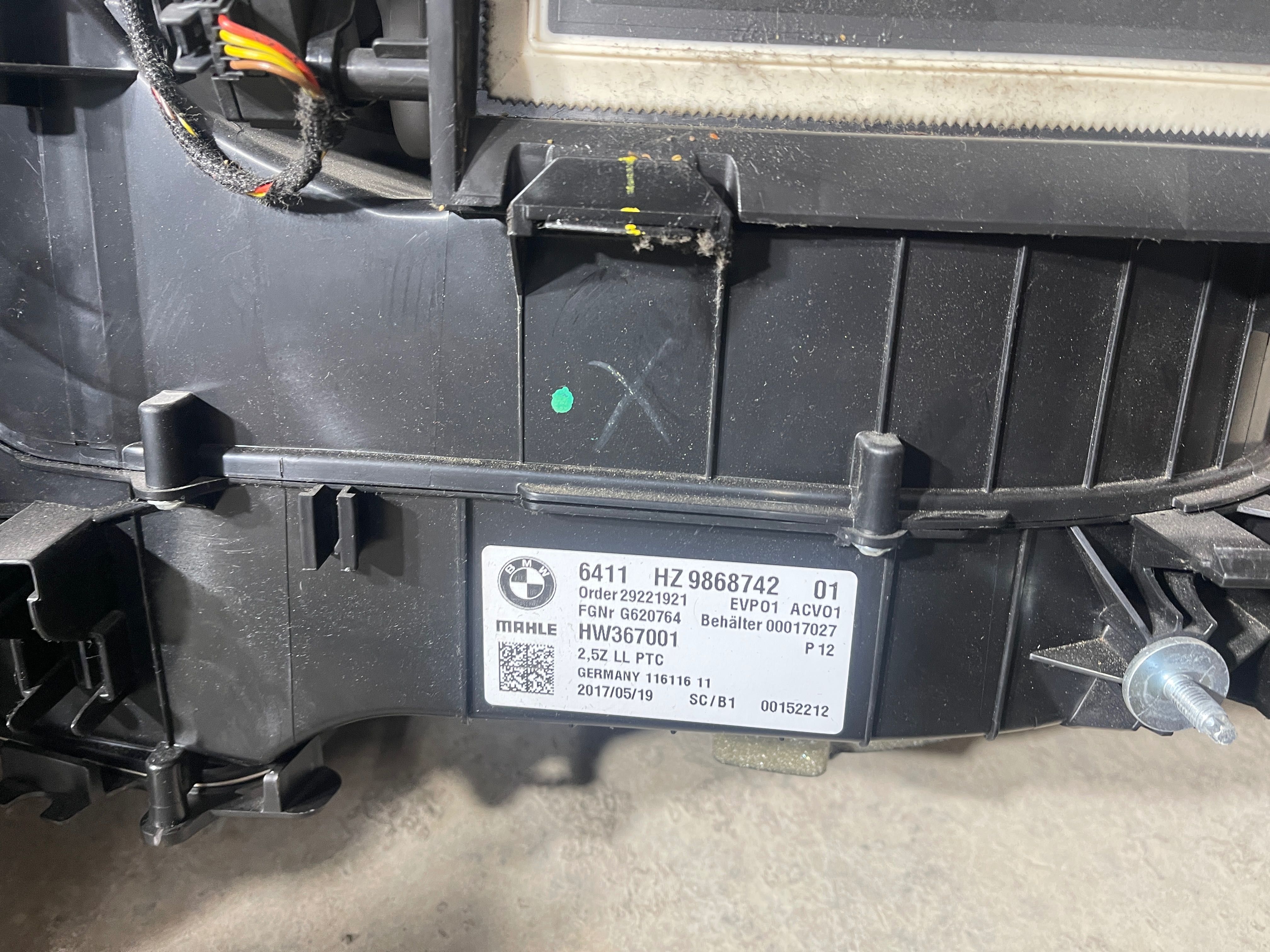Cadru bord  aeroterma plansa bord bmw seria 5 G30 G31 seria 7 g11 g12