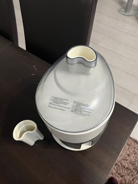 Storcator fructe Delonghi