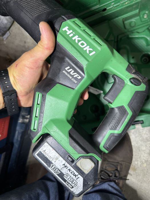 Foerastrau sanie hikoki cu baterie de 5ah