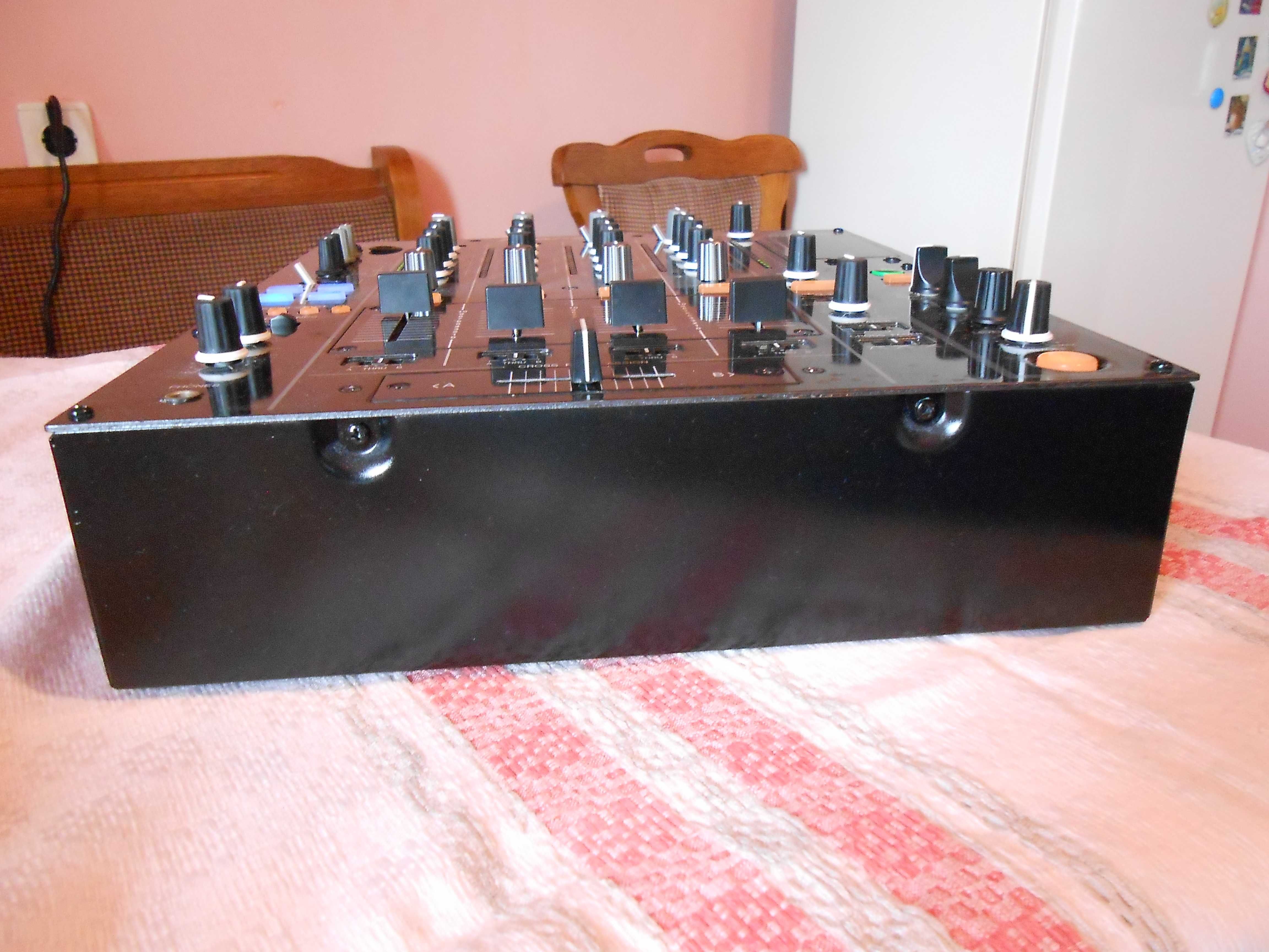 mixer Pioneer DJM 800 ca CDJ,Behringer,Reloop,Mackie,Omnitronic