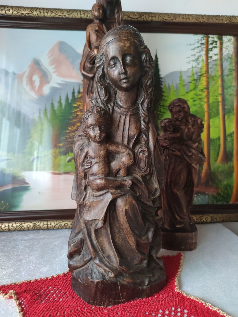 Sculpturi religioase din lemn