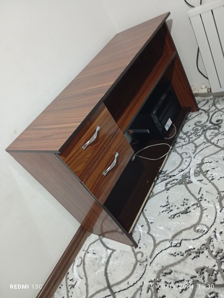 Mebel sotiladi. Holati yaxshi