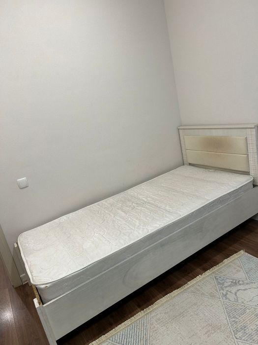 Отдам бесплатно кровать с матрасом