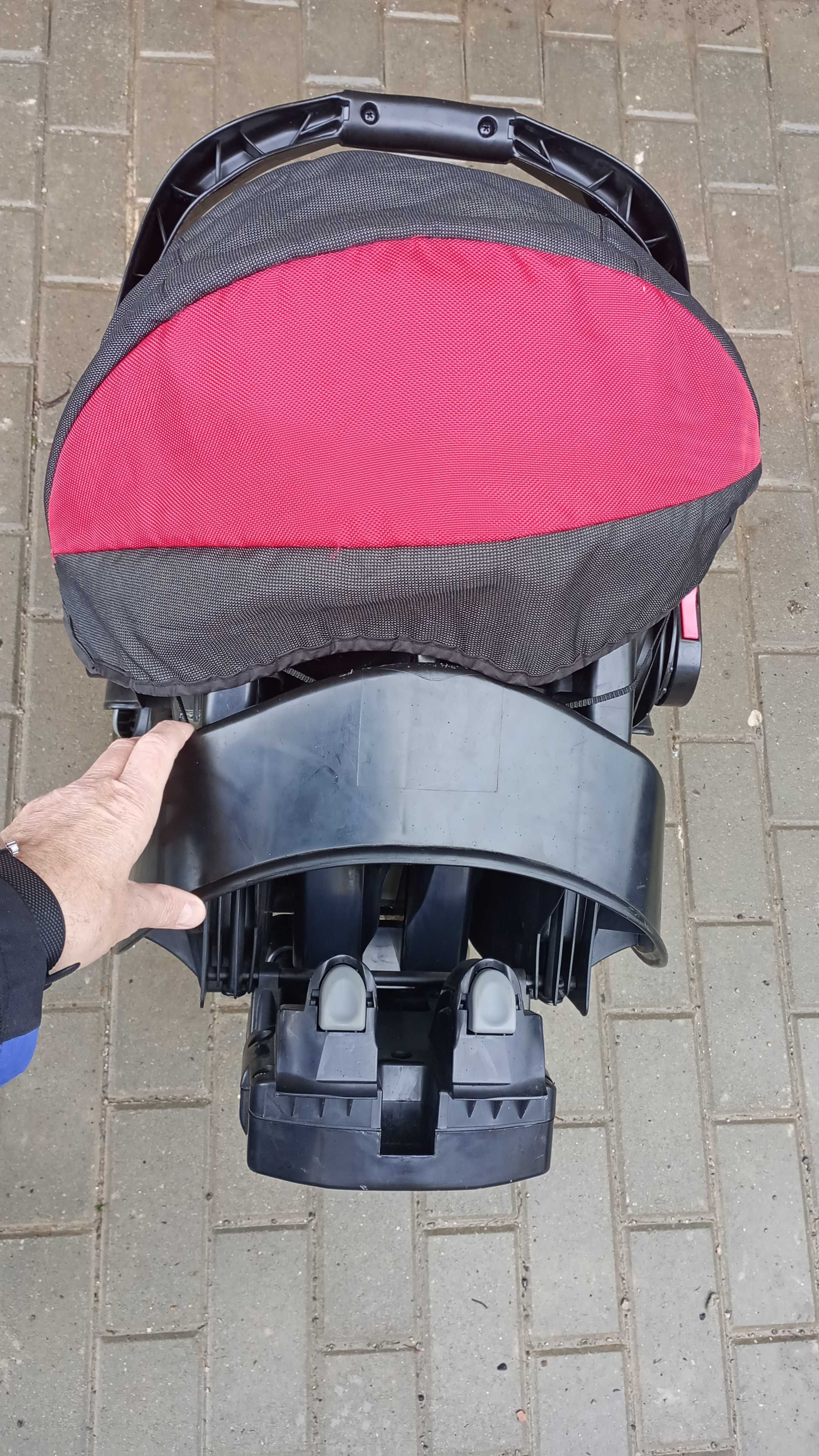 Детски столчета за автомобил Bertoni, Lorelli и Graco