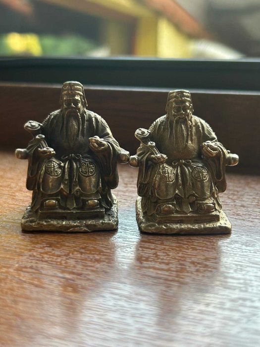 Două figurine cu Tua Peh Kong/zeul bogăției/5cm×3,5cm/270g ambele.
