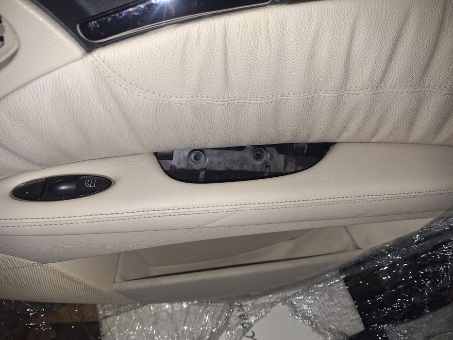 Кори за врати за Мерцедес W 211