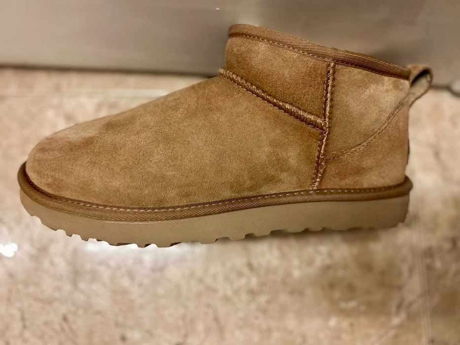 Дамски зимни ботуши UGG