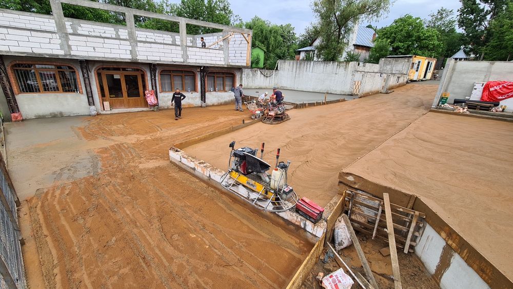 Turnare sapa beton cu Cuart Beton Elicopterizat, Pardoseli Industriale