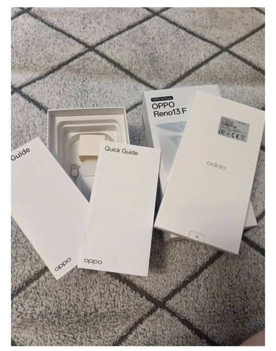 Продам телефон орро Рено 13 F