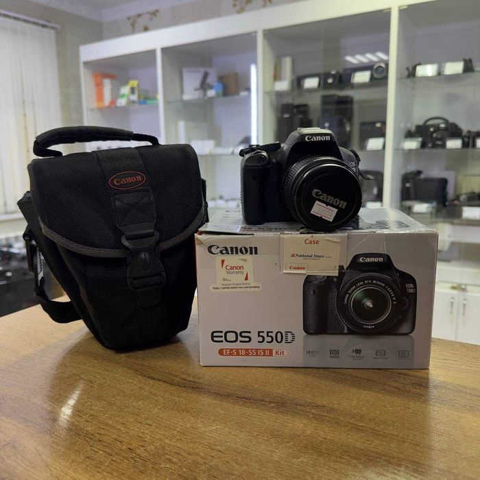 Цифровой фотоаппарат Canon EOS 550D / sk151253