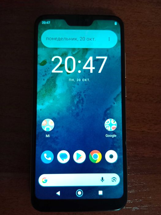 Смартфон Xiaomi Mi A2 Lite 4/32G б/у