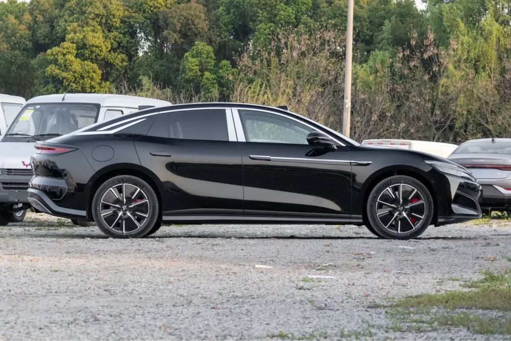 Byd Han L 601 km Самый фуловый Двух моторный 2025 в Наличии!