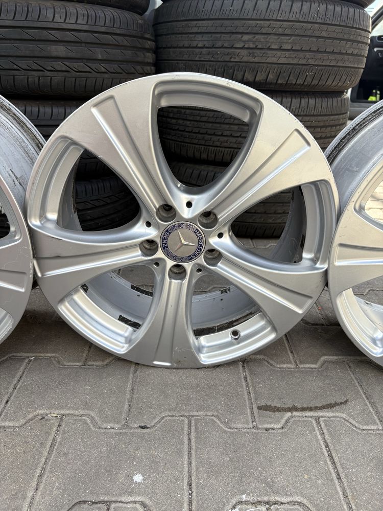 Джанти Merceses GLC 18 цола