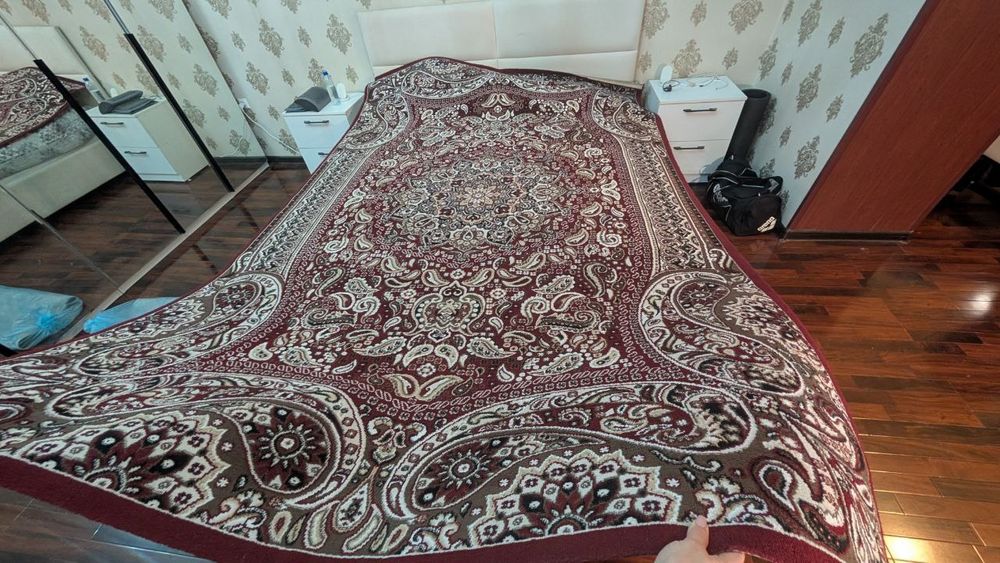 Ковер БУ в хорошем состоянии 2*3