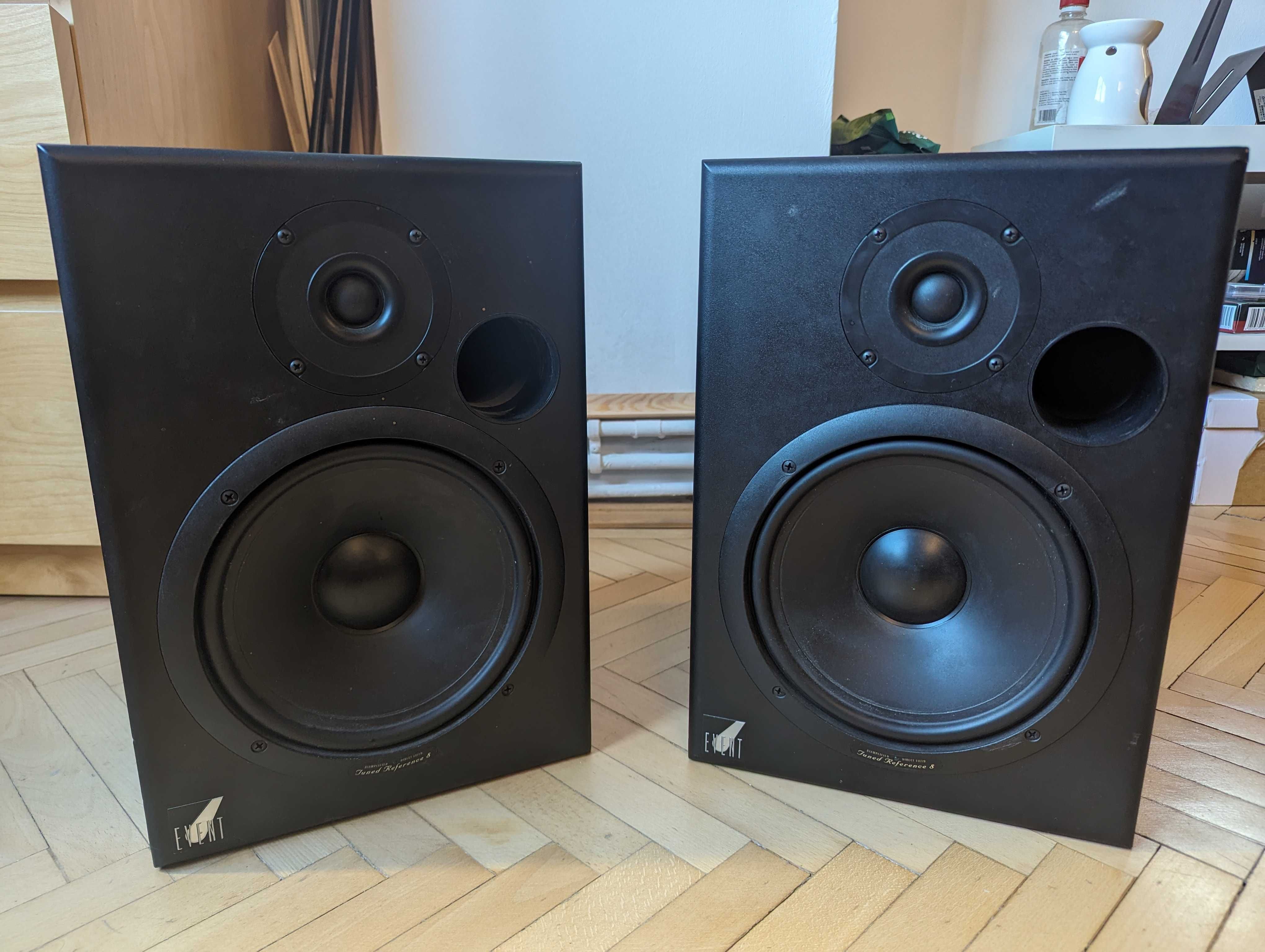 Pereche Monitoare de studio Event TR8 (Tuned Reference 8)