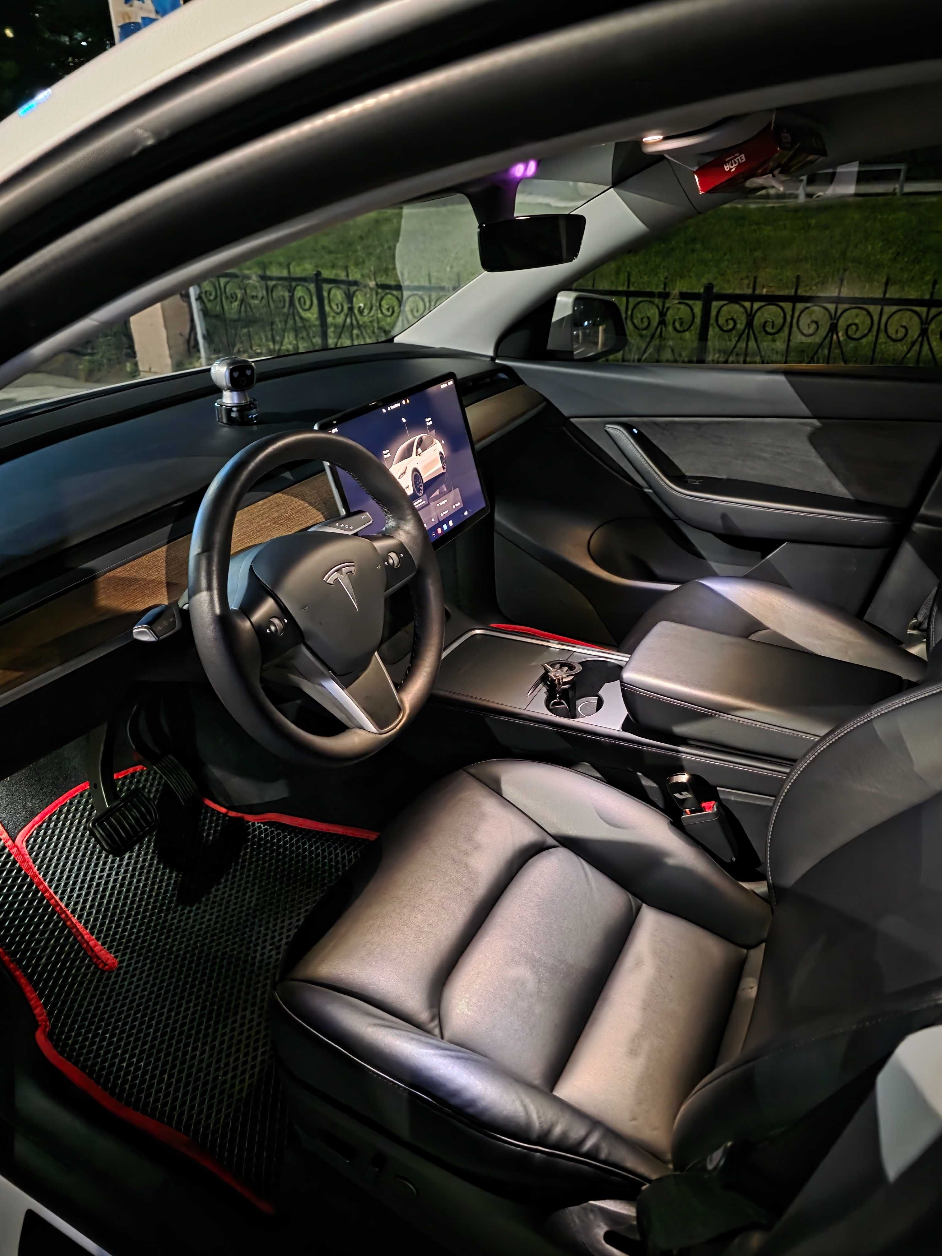 Tesla Model Y Long Range