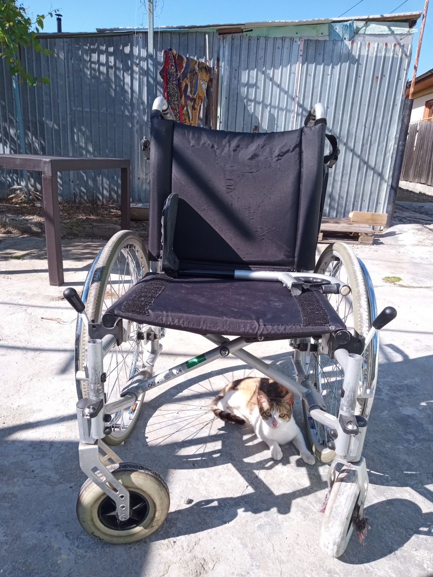 Cărucior pentru persoane cu dizabilități