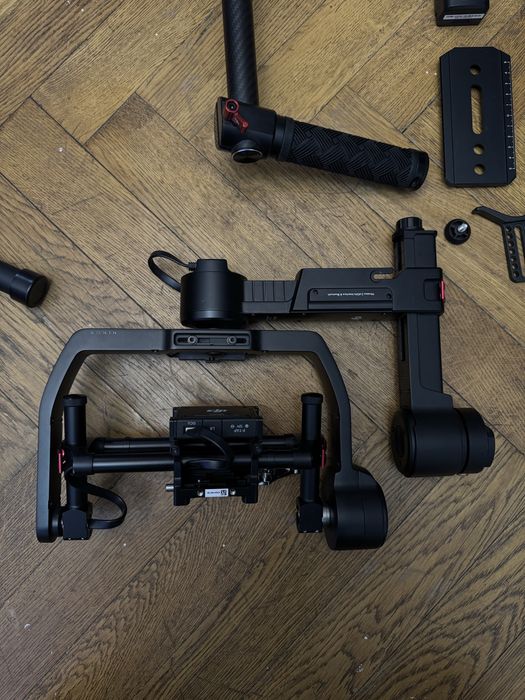 Gimbal / stabilizator video / foto DJI Ronin M