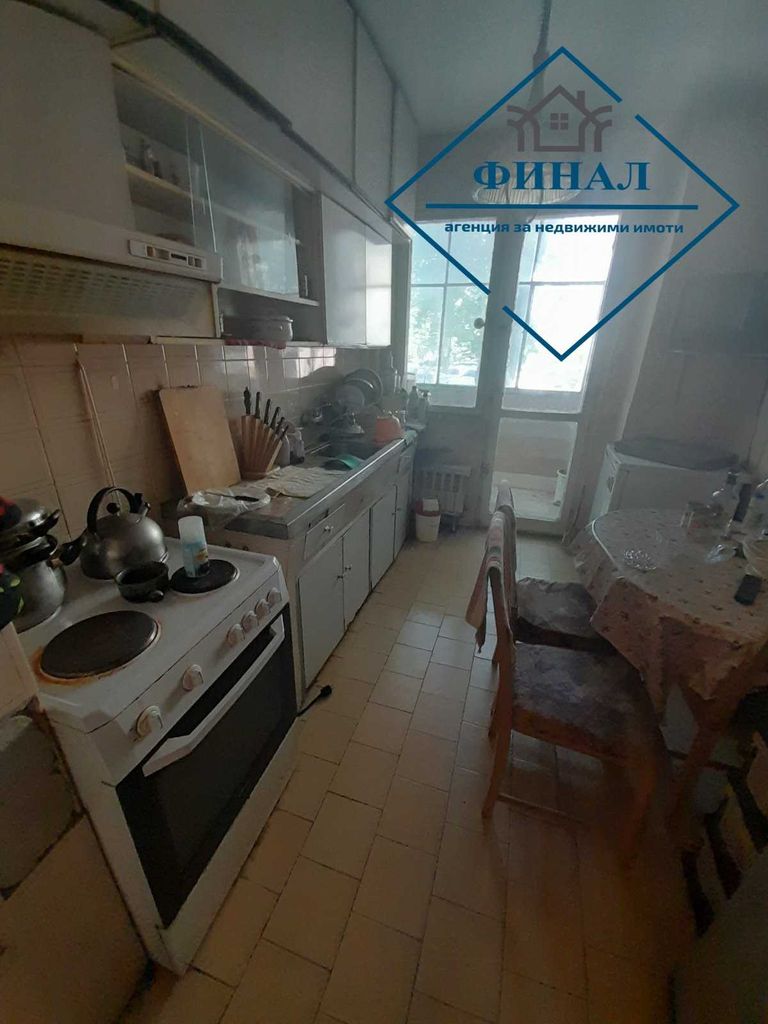 Продава се Двустаен апартамент в Шумен, Пазара - 70 кв.м за 1130 €/кв.м - Снимка #11