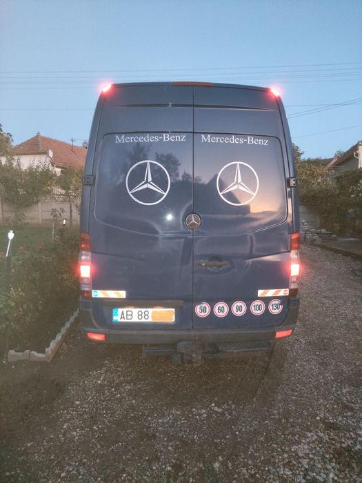 Vând Mercedes sprinter