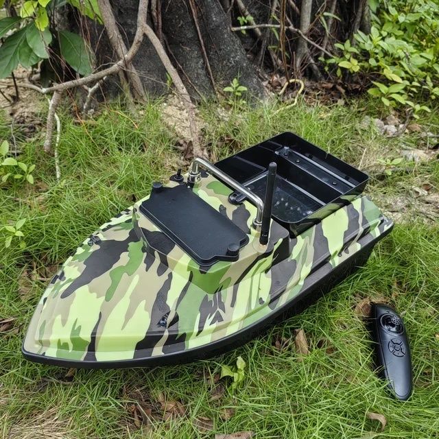 Лодка за захранка V050 Camo+автопилот