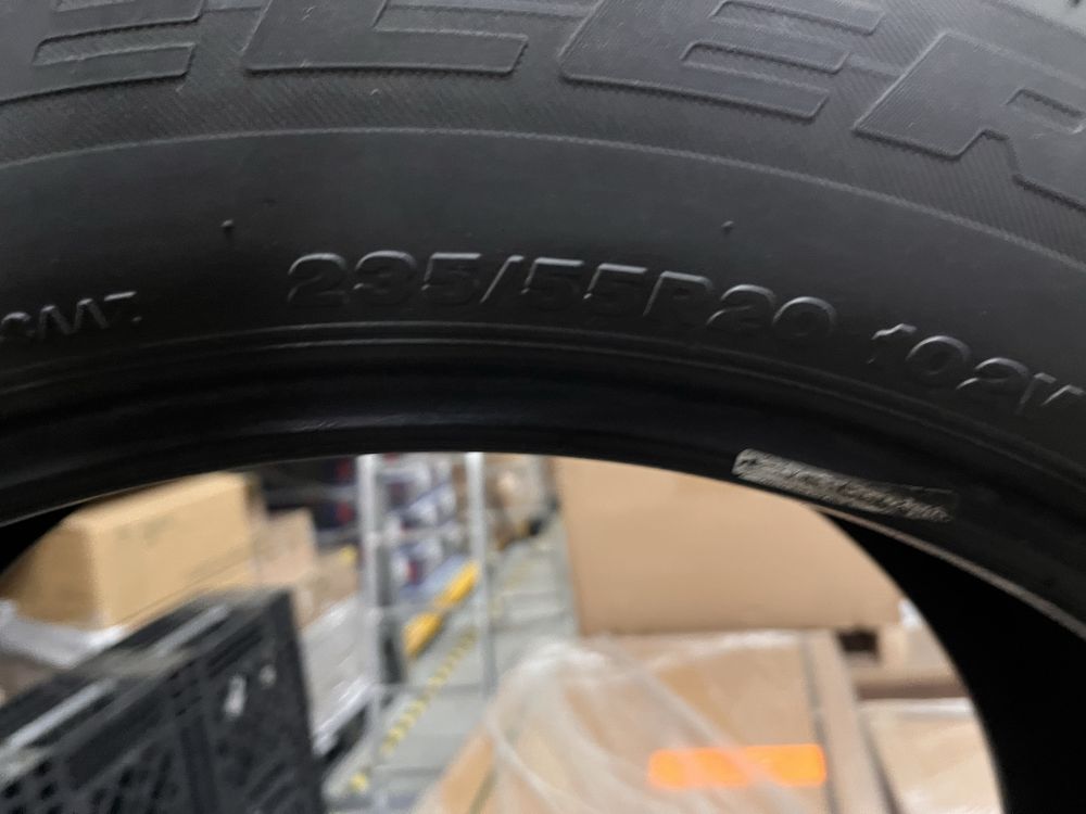 Anvelope vara bridgestone 235/55/R 20..  102V
